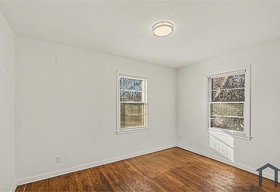 5th image of 7412 Bellefontaine Ave