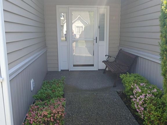 2nd image of 9202 169th Street E