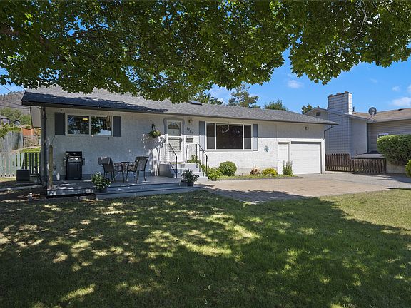 3rd image of 1389 Lund Rd