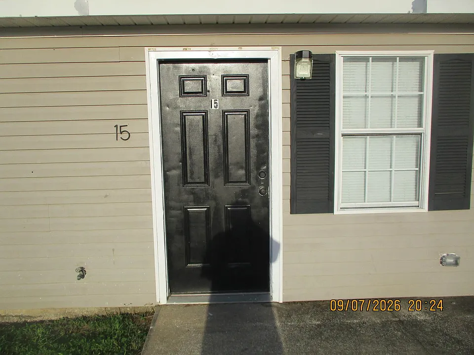 611 Swift St #15