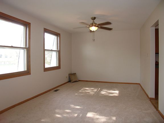 Spacious Dining Room