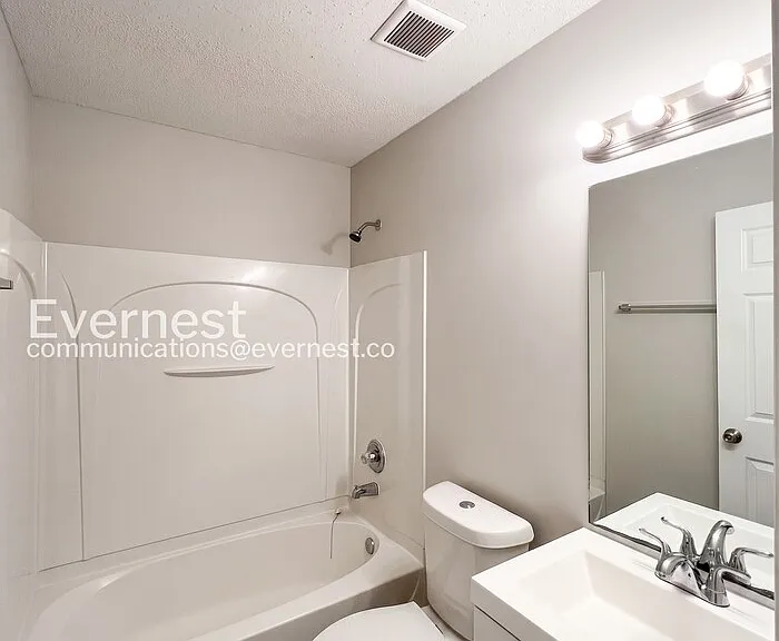 7266 Illinois Central Ave — Photo 18