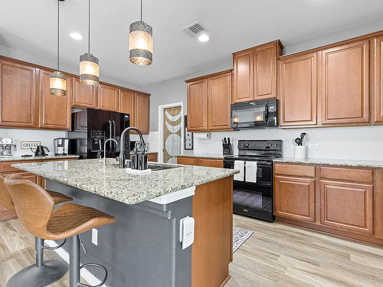 5817 Sardinia Dr — Photo 26