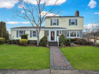 6 Elliott Place, Freeport, NY, 11520