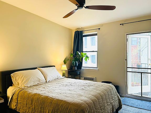 5th image of 219 W 14th St APT 2RW