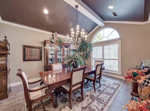 3rd image of 6007 Ponderosa Dr