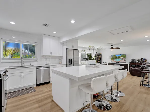 1675 NE 34th Drive, Oakland Park, FL 33334