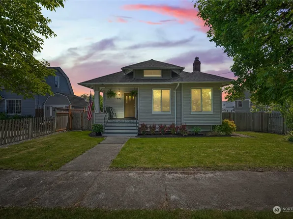 1945 Wells Street, Enumclaw, WA 98022