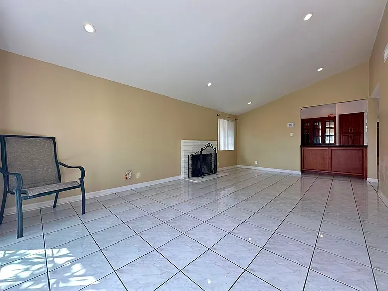 1722 Matchleaf Ave — Photo 4