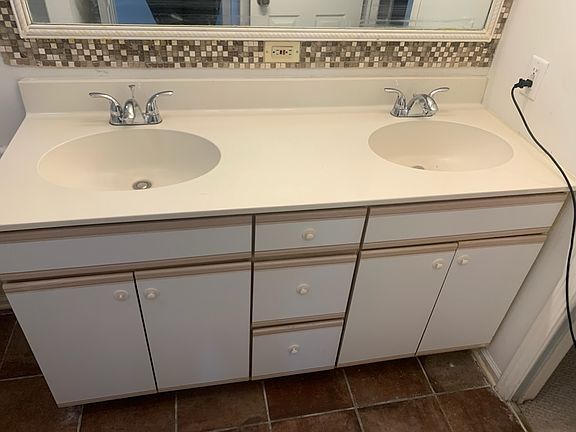 5th image of 6087 Delaware Dr