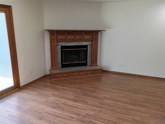 3rd image of 509 Wilson St