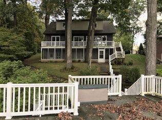 9272 E Best Ct, Effingham, IL 62401