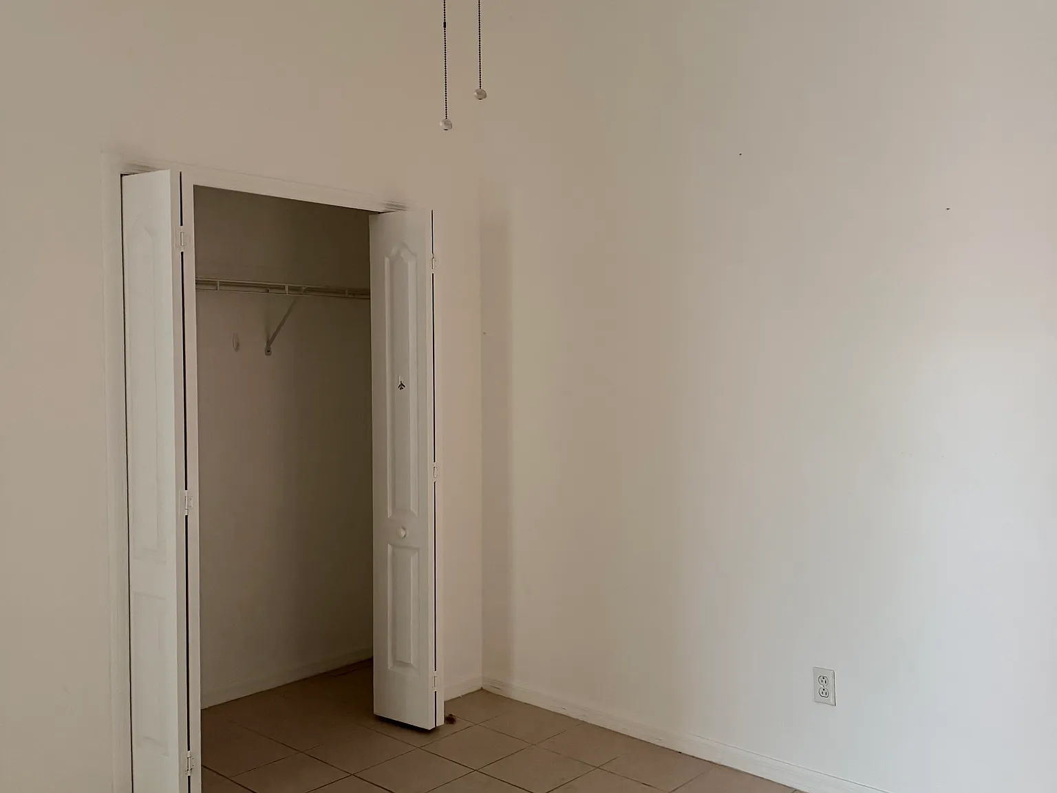 10430 Hallmark Blvd — Photo 4
