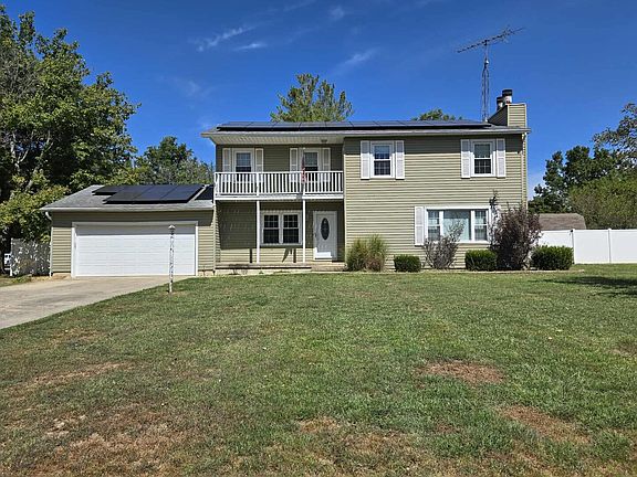3rd image of 108 Mockingbird Ln