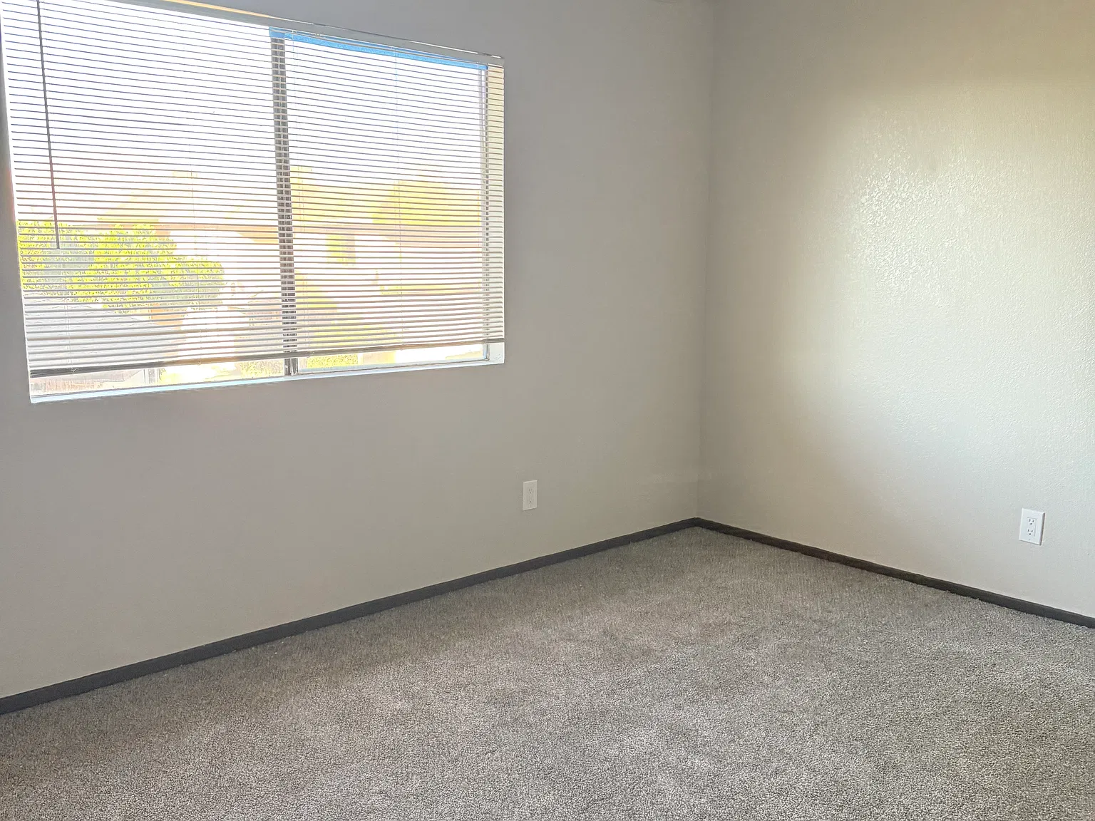 2 bed, 1.5 bath, 1000 sqft, $1,550 — Photo 1