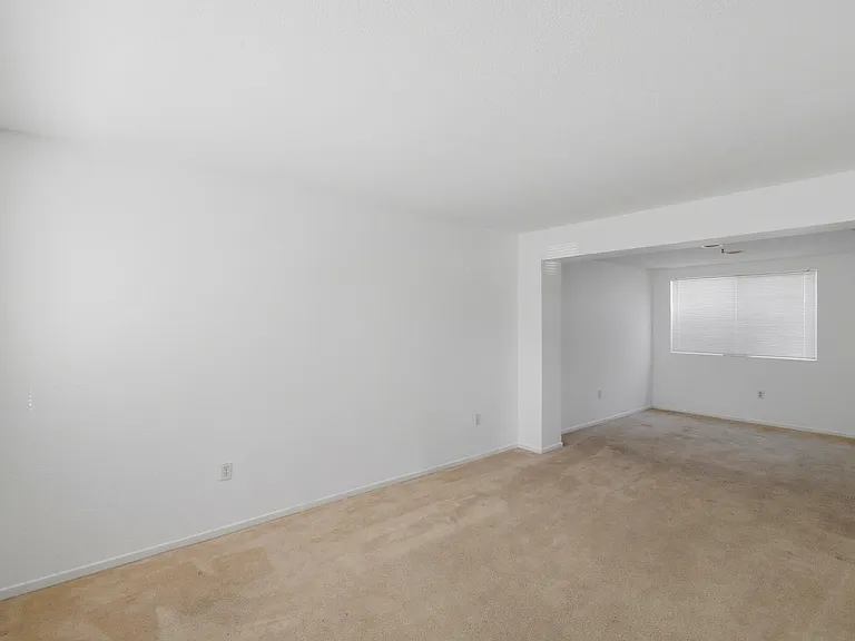 Unit Photo