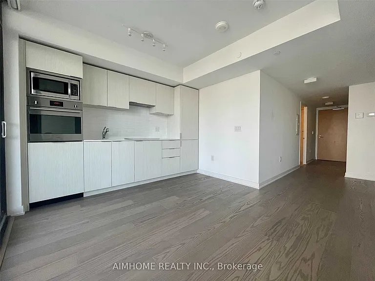 11 Wellesley St W #3310 — Photo 4