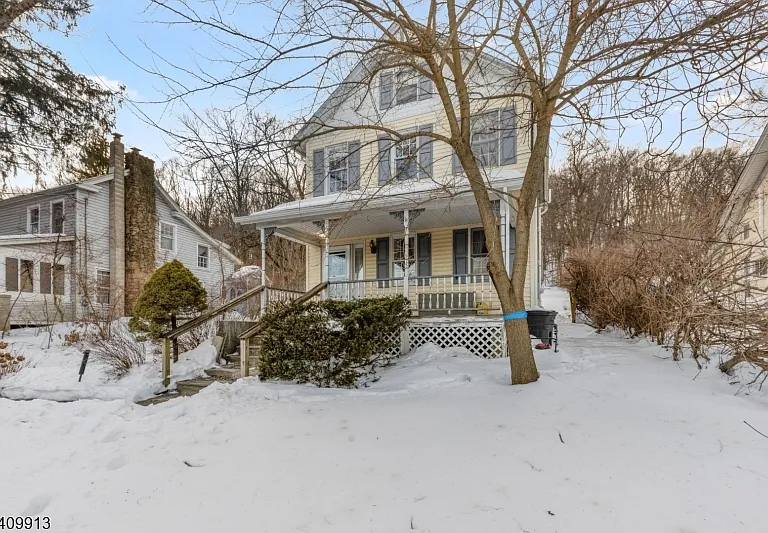 147 Millbrook Ave — Photo 20