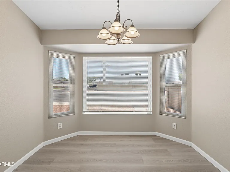 11904 N 76th Ln — Photo 10