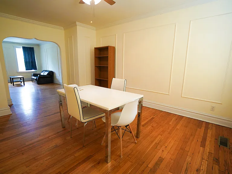 724 Heman Ave #1 — Photo 3