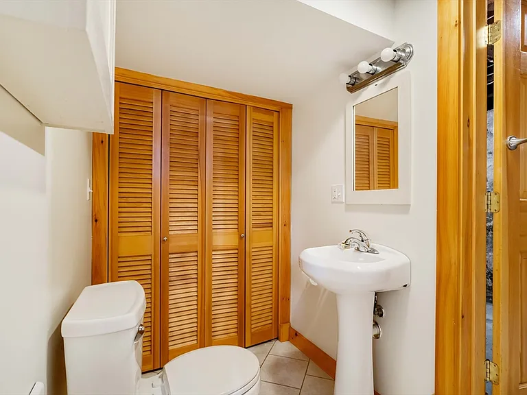 14 Arborough Rd #B — Photo 6