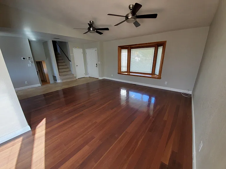 5700 Skyview Pl — Photo 4
