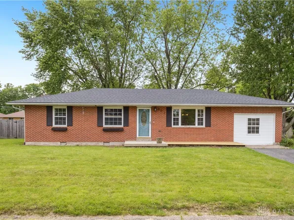 807 Fallview Ave, Englewood, OH 45322