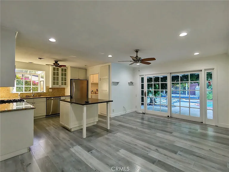 7049 Semrad Rd — Photo 10