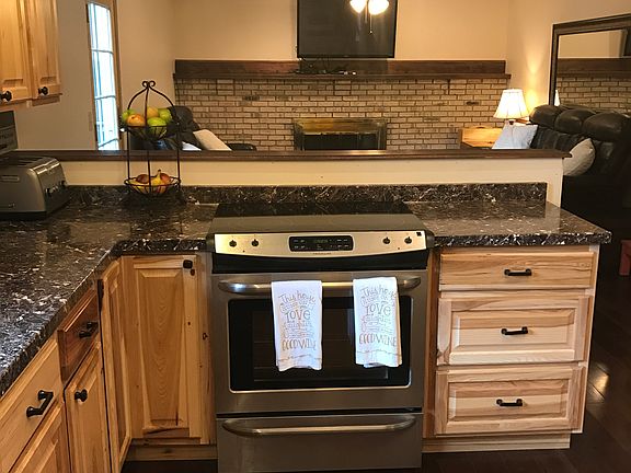 Open kitchen to living room 