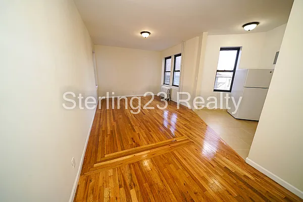 Rented by Sterling Realty Solution Inc | media 8