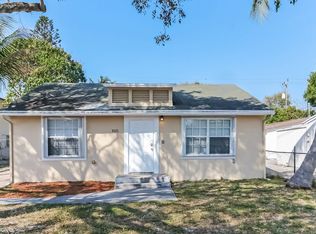 1021 S L St, Lake Worth, FL 33460