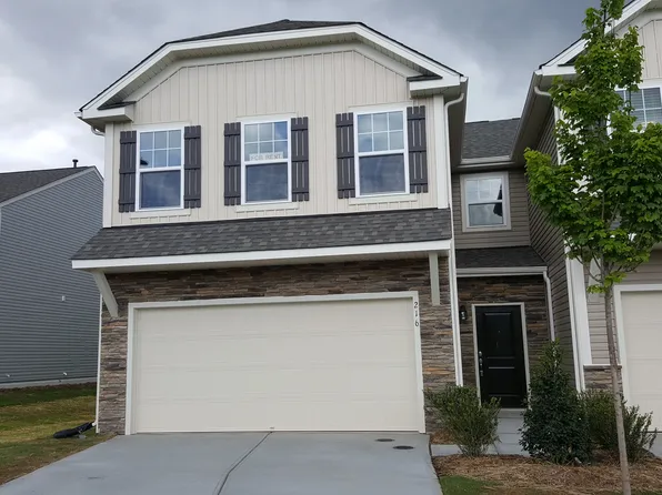 216 Hamlet Pl, Morrisville, NC 27560