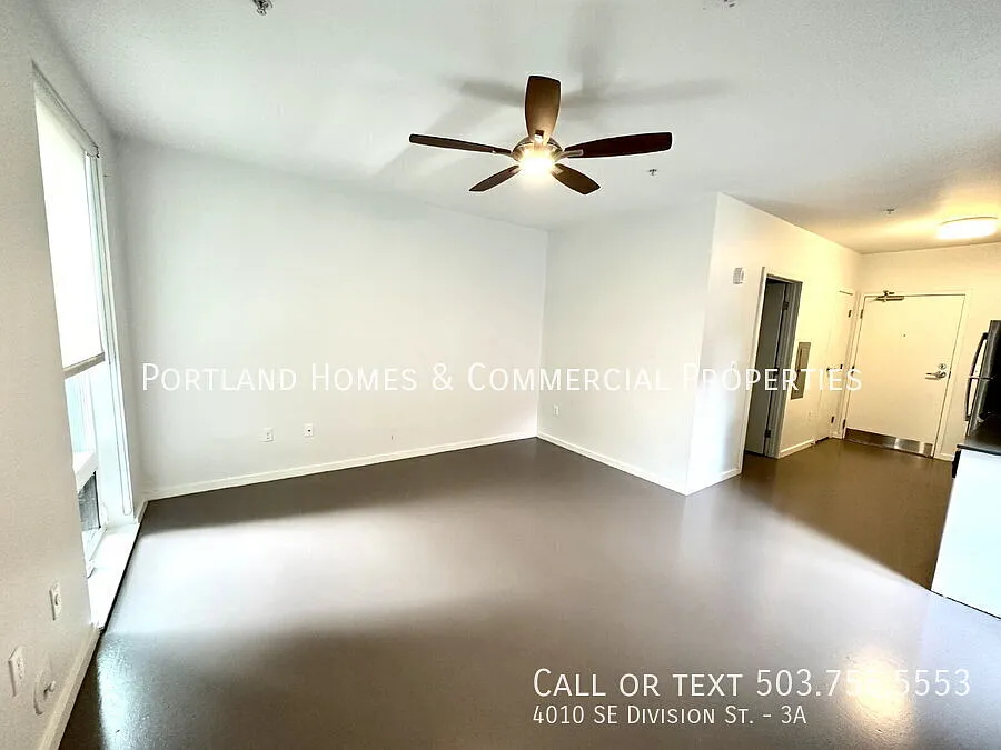 Studio in Modern Setting Near Restaurants, Cafes, Bars / Pets Welcome / 1 Month Free / Short-Term... — Photo 2