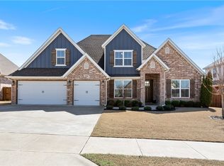 1310 Elizabeth Loop, Bentonville, AR 72713