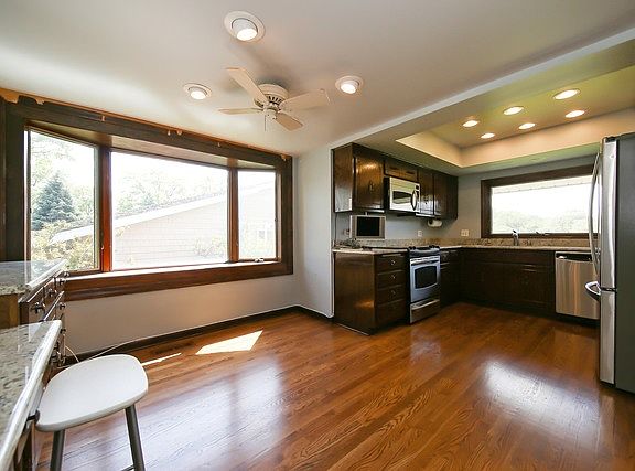 2nd image of 153 Briarwood N