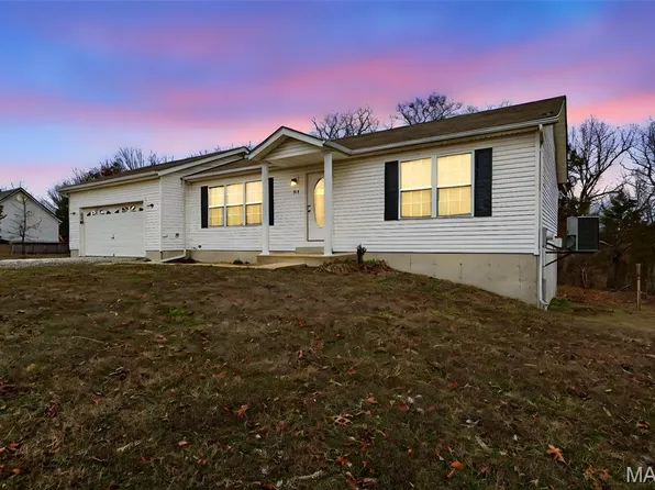 111 Wrenwood Dr, Saint Clair, MO 63077