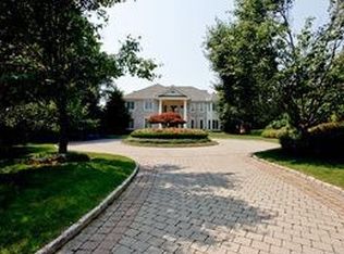 14 Magnolia Dr, Purchase, NY 10577