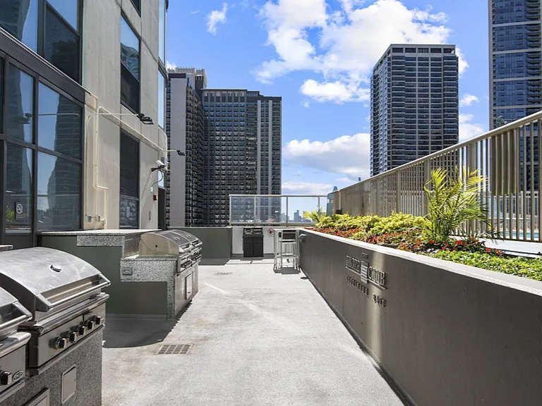450 E Benton Pl #2308 — Photo 3
