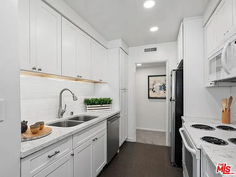 540 Kelton Ave #2A — Photo 7