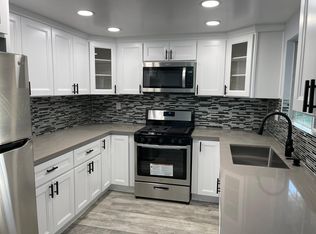 20500 Lull St, Winnetka, CA 91306