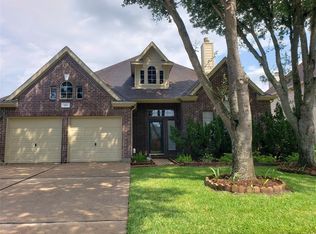 2211 Thistlerock Ln, Sugar Land, TX 77479