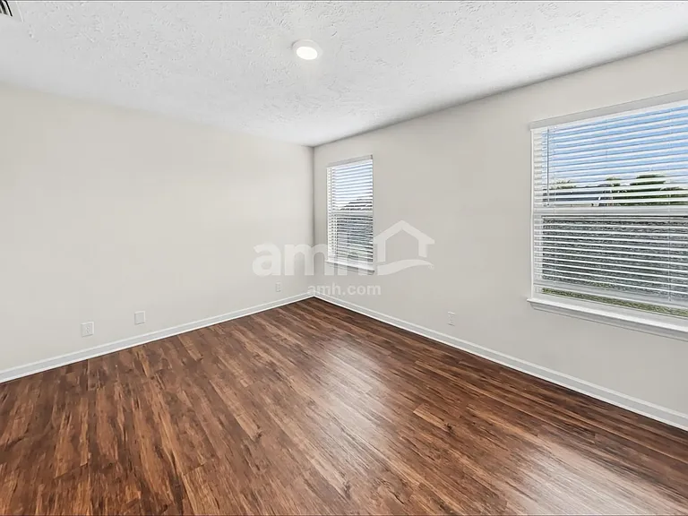 3331 Foxside Ln — Photo 11