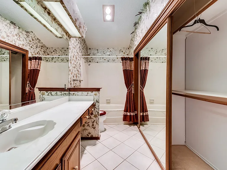 3217 Laurel Oaks Ct — Photo 10