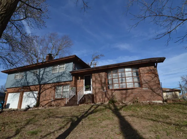 713 E Meadowlark Circle, Springfield, MO 65810