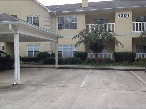 2nd image of 1001 Holly Dr