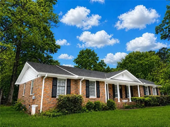 2925 Bob Bettis Rd, Marietta, GA 30066