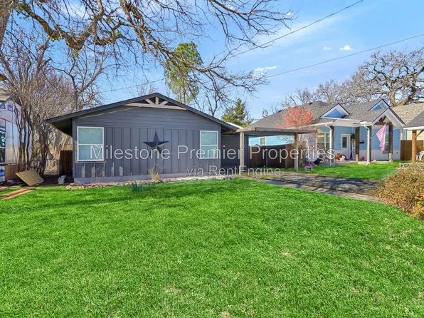 204 N Holly Ave, Sherman, TX 75092