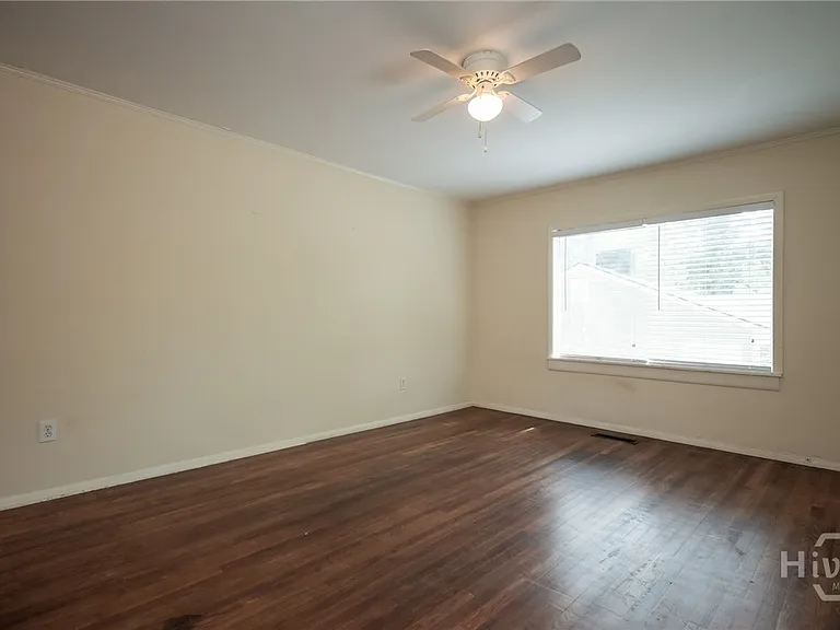 175 Habersham Way — Photo 10
