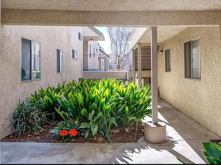 Foothill Blvd. Apartments — Photo 2