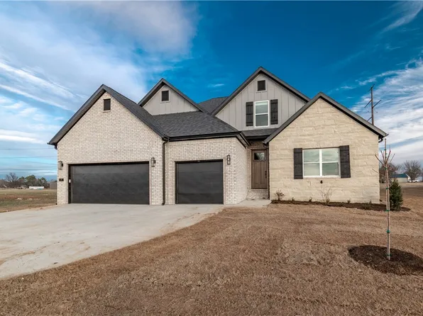 298 Fiori St, Springdale, AR 72762